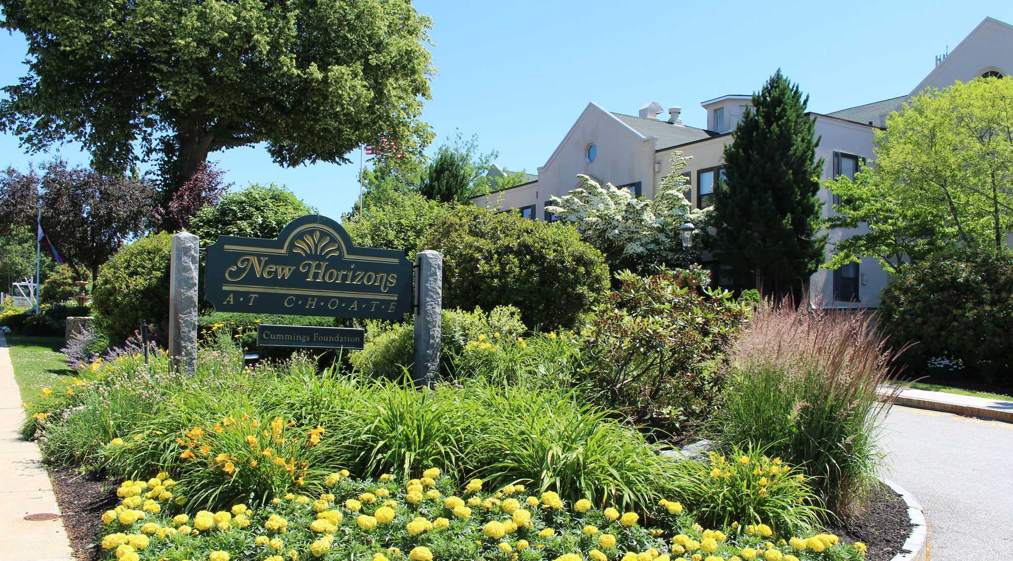 New Horizons Sign